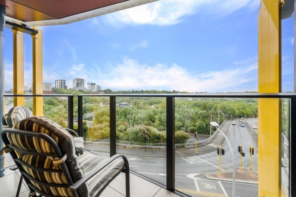 Free Wifi!! Spacious 1-Bedroom Apt, Auckland Cbd Exterior foto